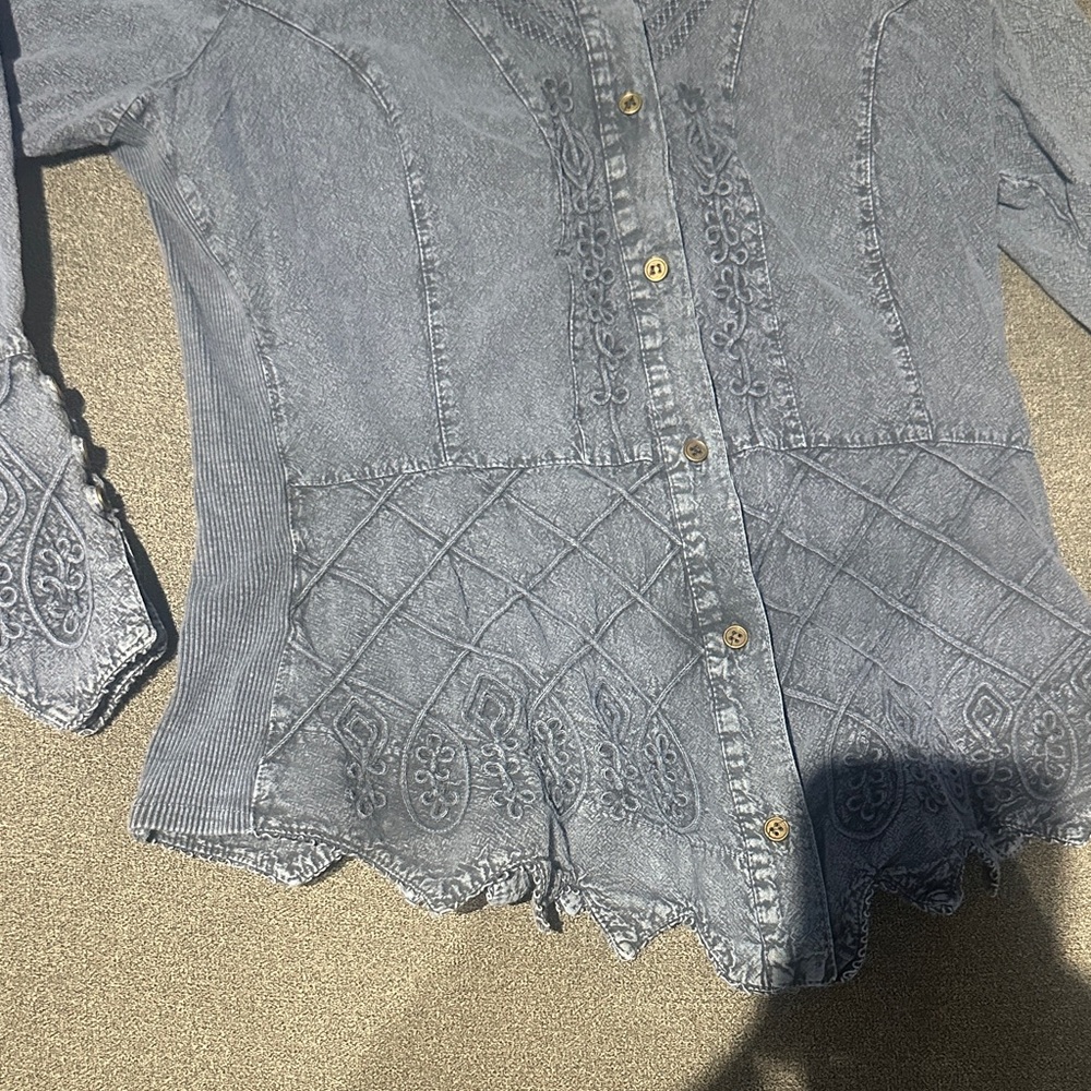 Large 100% Cotton Blue Denim Button-Up Shirt Boho tribal vibes super cute - Picture 8 of 17